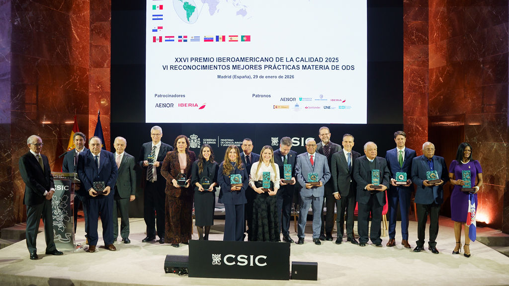 Hospital Hugo Mendoza recibe máximo reconocimiento en el Premio Iberoamericano de la Calidad