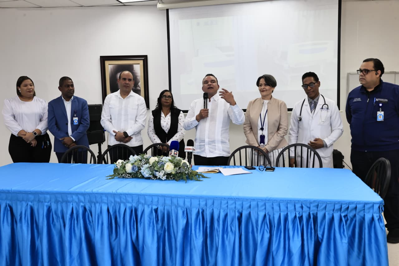 Doctor Julio  Landrón deja  superávit histórico de más de RD$300 millones en el Ney Arias Lora